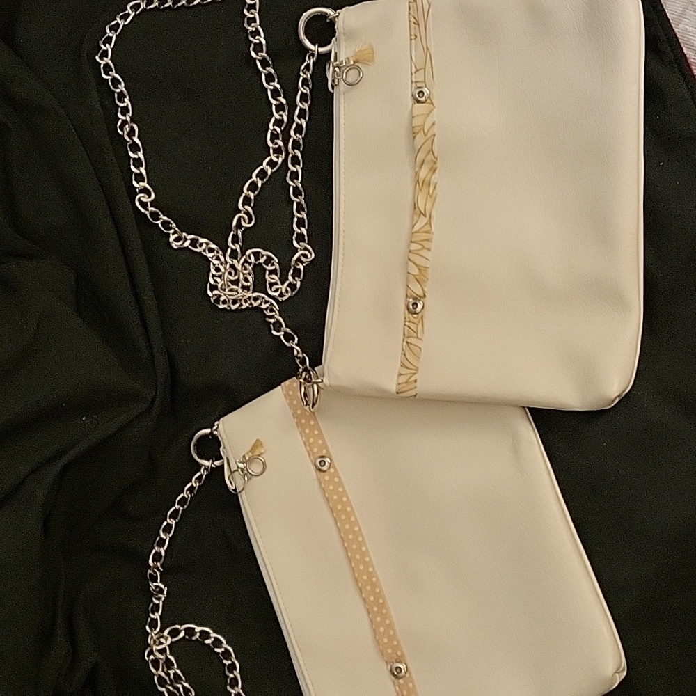 MondayMorningStudios faux leather purse with silver chain link removable strap.